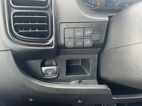 New 2026 RAM ProMaster 2500 w/ Premium Convenience Group FWD image 16