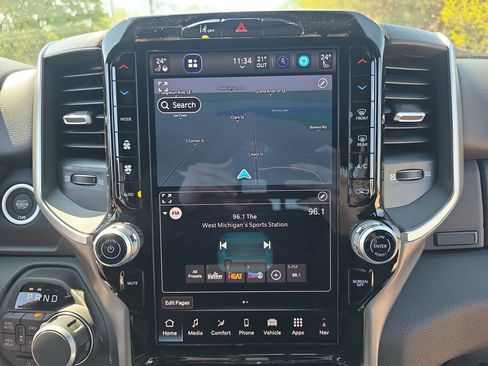 New 2026 RAM 1500 Big Horn AWD/4WD image 21