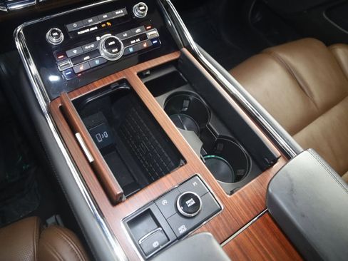 Used 2023 Lincoln Navigator Reserve image 31