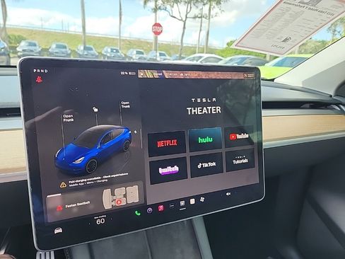 Used 2022 Tesla Model Y Performance image 30