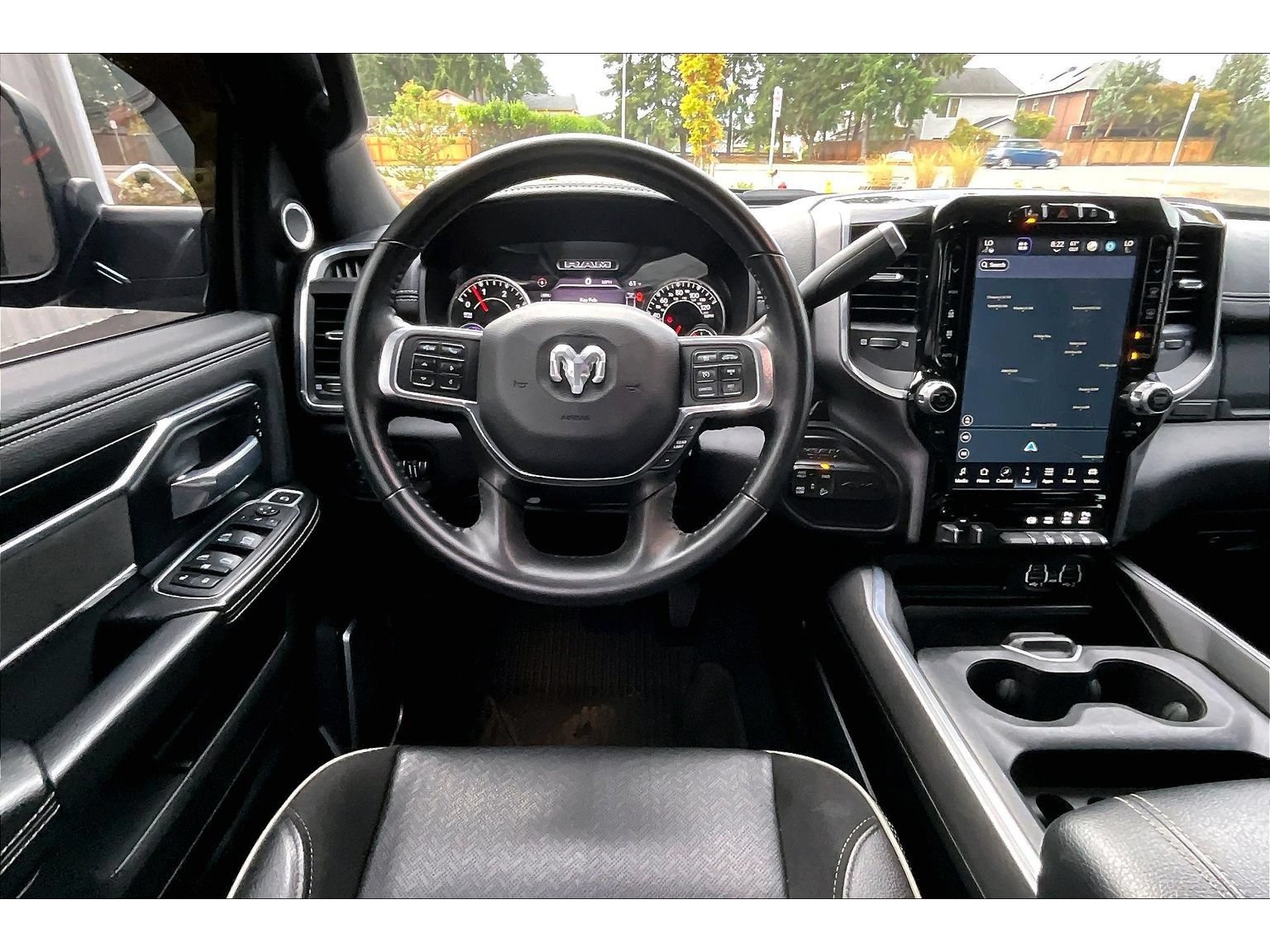 Used 2022 RAM 2500 Laramie AWD/4WD image 5