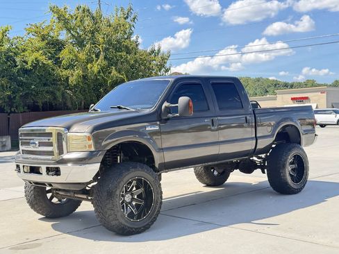 Used 2007 Ford F250 Lariat AWD/4WD image 1