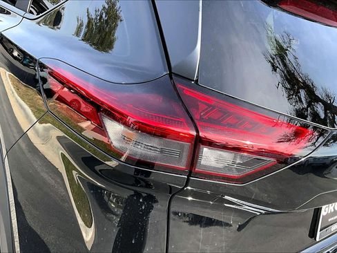 New 2026 Nissan Rogue SV image 14