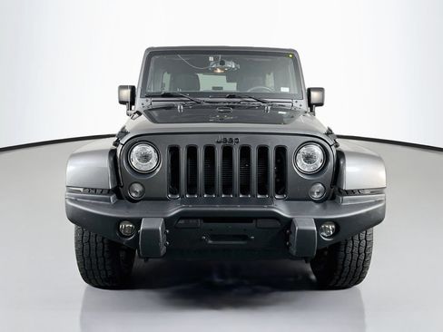 Used 2017 Jeep Wrangler Unlimited Sahara AWD/4WD image 2
