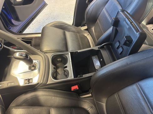 Used 2019 Jaguar E-PACE S AWD/4WD image 19