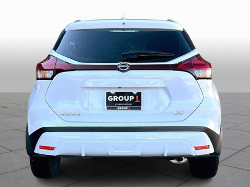 Certified 2024 Nissan Kicks SV image 4