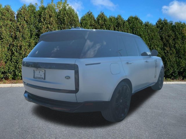 Used 2023 Land Rover Range Rover SE AWD/4WD image 4