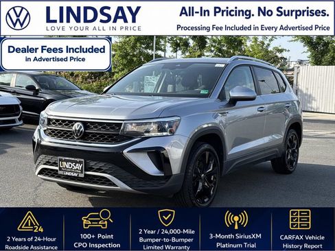 Used 2023 Volkswagen Taos SE w/ Panoramic Sunroof Package FWD image 6