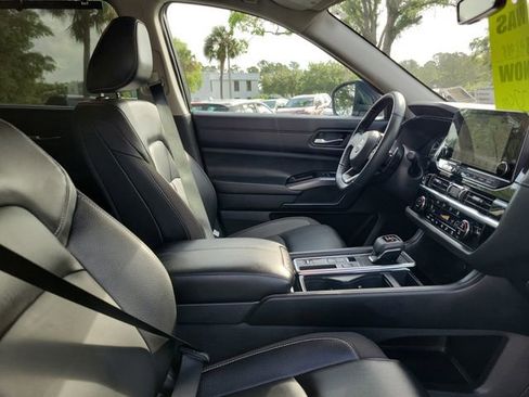 Used 2024 Nissan Pathfinder SL w/ Cargo Package FWD image 35