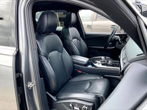 Used 2018 Audi Q7 3.0T Prestige AWD/4WD image 9