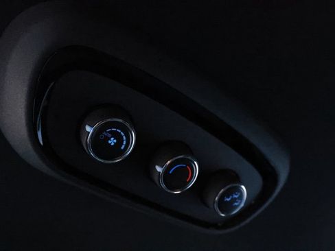 Used 2023 Dodge Durango GT RWD image 38