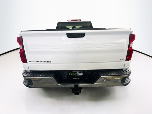 Used 2022 Chevrolet Silverado 1500 LT image 7