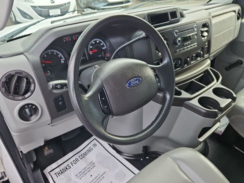 Used 2013 Ford E-150 and Econoline 150 XL image 12