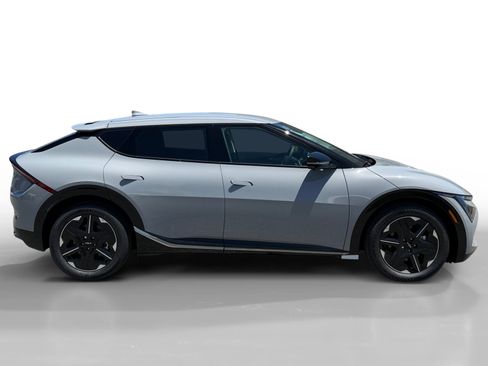 New 2026 Kia EV6 Wind RWD image 6