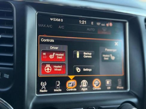 Used 2017 Jeep Grand Cherokee Altitude image 17