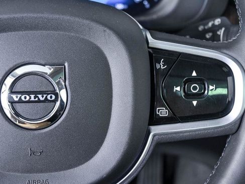 Certified 2023 Volvo XC60 B5 Ultimate w/ Climate Package FWD image 13