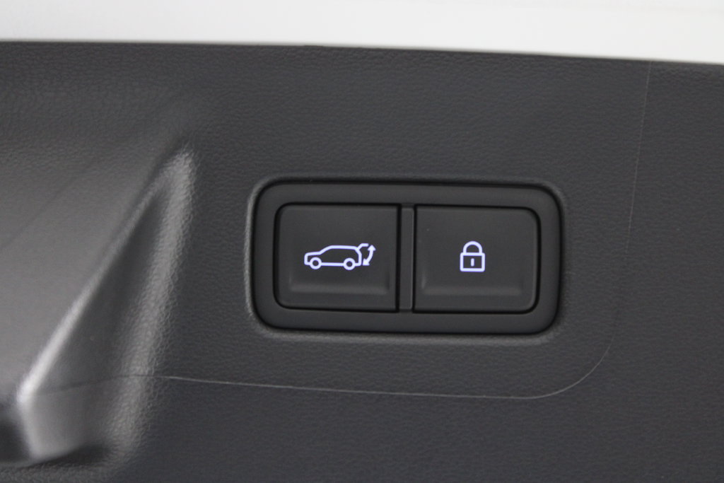 Used 2026 Hyundai Santa Fe SEL FWD image 19