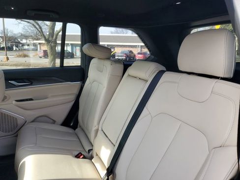 New 2026 Jeep Grand Cherokee Limited AWD/4WD image 15