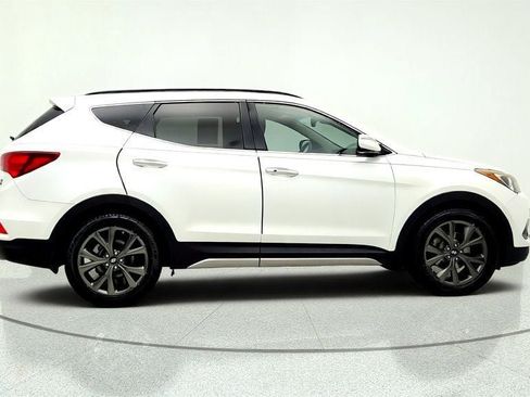 Used 2017 Hyundai Santa Fe Sport w/ 2.0T Ultimate Tech Package 05 AWD/4WD image 4