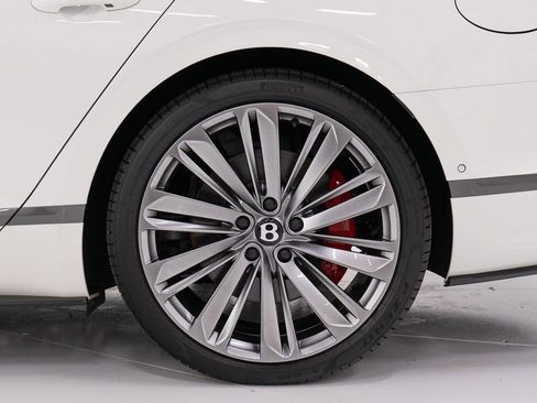 Used 2025 Bentley Flying Spur Plug-In Hybrid AWD/4WD image 46
