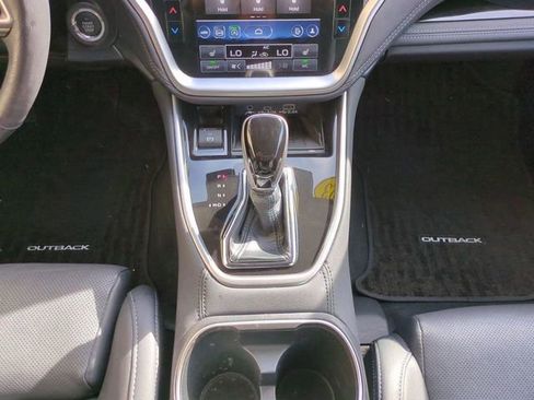 Used 2023 Subaru Outback Limited image 16