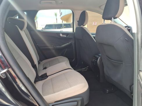 Used 2021 Ford Escape SE FWD image 14