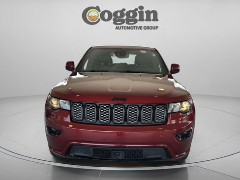 Used 2021 Jeep Grand Cherokee Laredo X AWD/4WD image 9