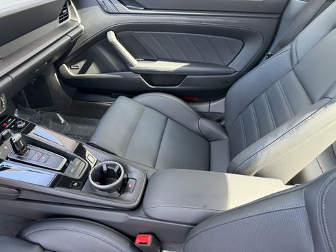 Certified 2026 Porsche 911 Targa 4 GTS AWD/4WD image 16