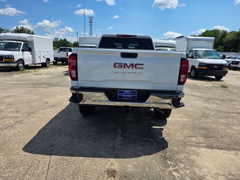 New 2026 GMC Sierra 2500 Pro w/ Convenience Package AWD/4WD image 4