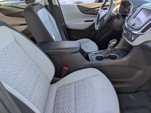 Used 2024 Chevrolet Equinox LT image 12