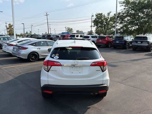 Used 2019 Honda HR-V EX image 6