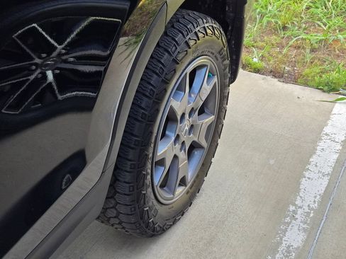 Used 2025 Honda Passport TrailSport image 25