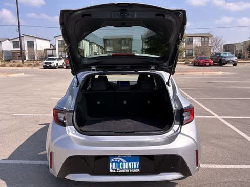 Used 2025 Toyota Corolla SE image 6