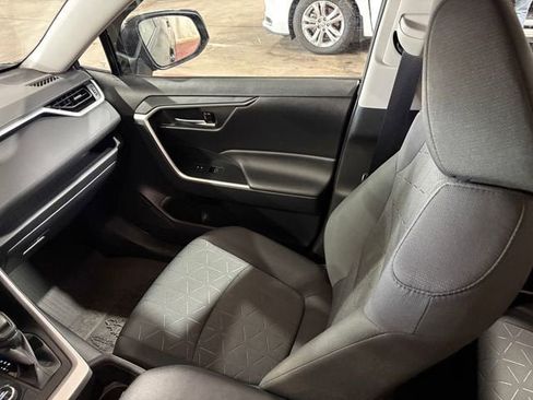 Used 2023 Toyota RAV4 AWD Hybrid image 21