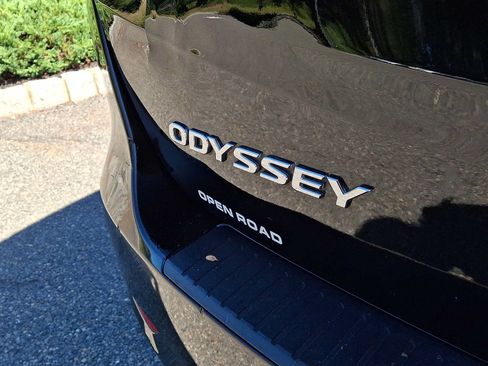 Used 2023 Honda Odyssey Sport image 30
