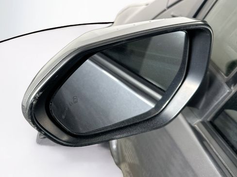 Used 2022 Toyota Prius Limited w/ Premium Convenience Package image 16