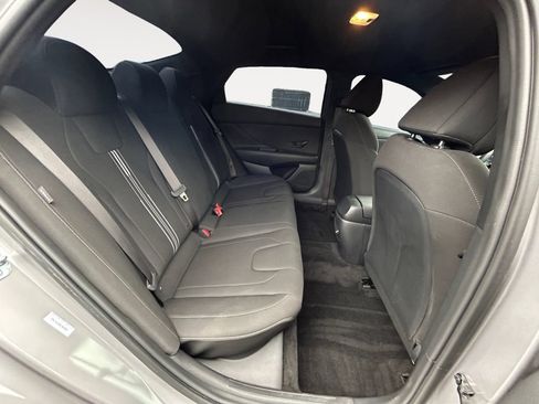 Used 2025 Hyundai Elantra Sport FWD image 24