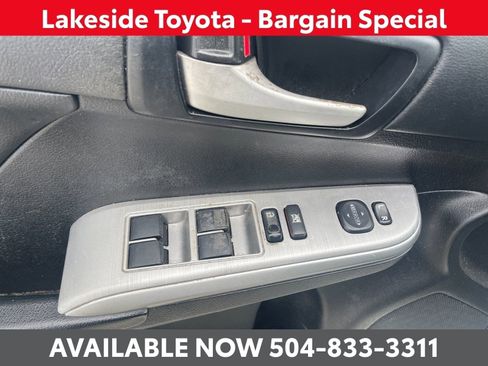 Used 2014 Toyota Camry SE image 25