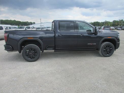 New 2026 GMC Sierra 2500 AT4 w/ AT4 Premium Plus Package AWD/4WD image 3
