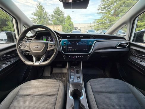Used 2023 Chevrolet Bolt LT w/ Driver Confidence Package FWD image 2