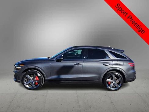 Used 2022 Genesis GV70 3.5T Sport w/ Sport Prestige Package AWD/4WD image 5