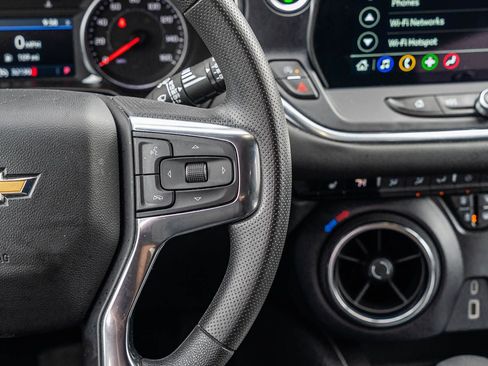 Used 2025 Chevrolet Blazer LT image 25