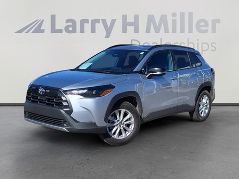 Certified 2026 Toyota Corolla Cross LE w/ Moonroof Package image 1