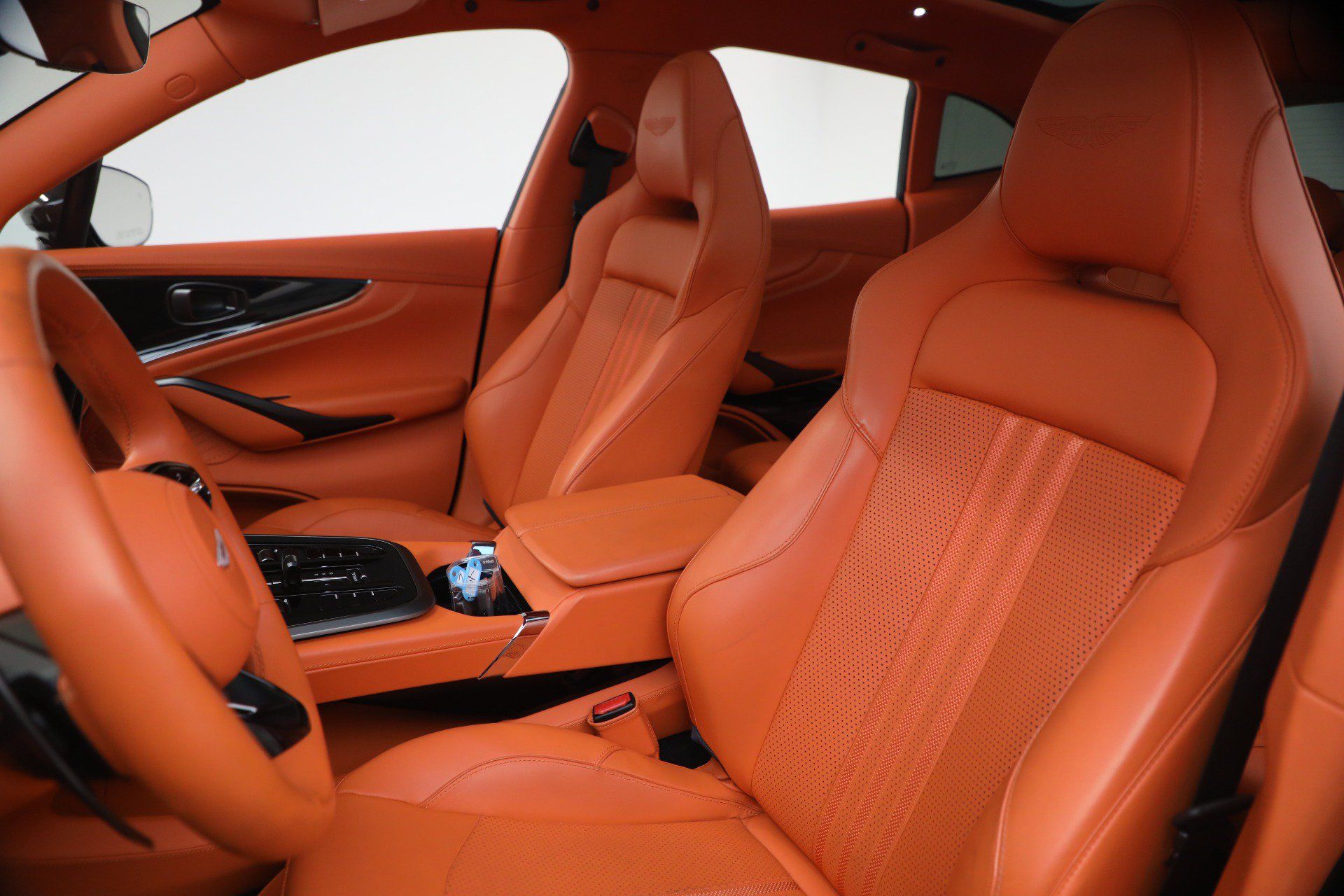 Used 2025 Aston Martin DBX 707 AWD/4WD image 27