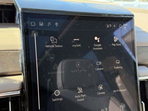 New 2026 GMC Yukon Denali w/ Sun & Power Step Package AWD/4WD image 15