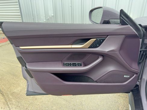 Used 2025 Porsche Taycan 4S image 47
