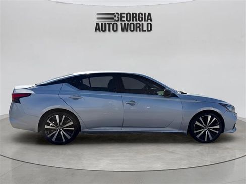 Used 2020 Nissan Altima 2.0 SR image 13