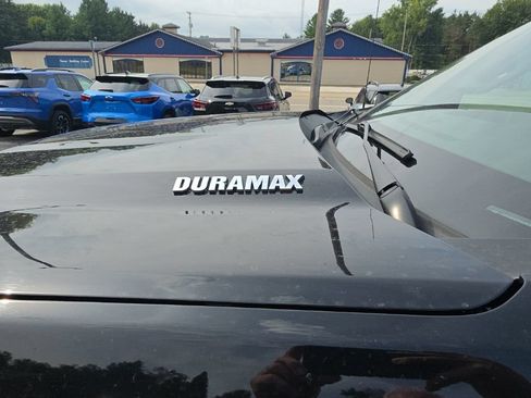 Used 2021 Chevrolet Silverado 1500 LT w/ Bed Protection Package AWD/4WD image 8