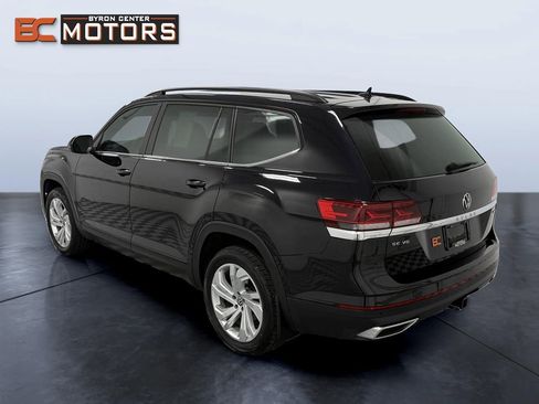Used 2023 Volkswagen Atlas SE AWD/4WD image 4