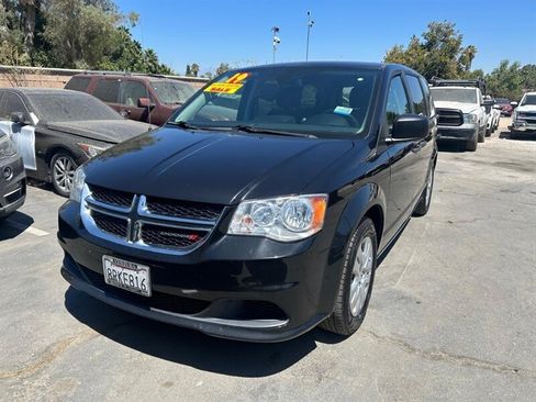 Used 2019 Dodge Grand Caravan SE w/ UConnect Hands-Free Group FWD image 37